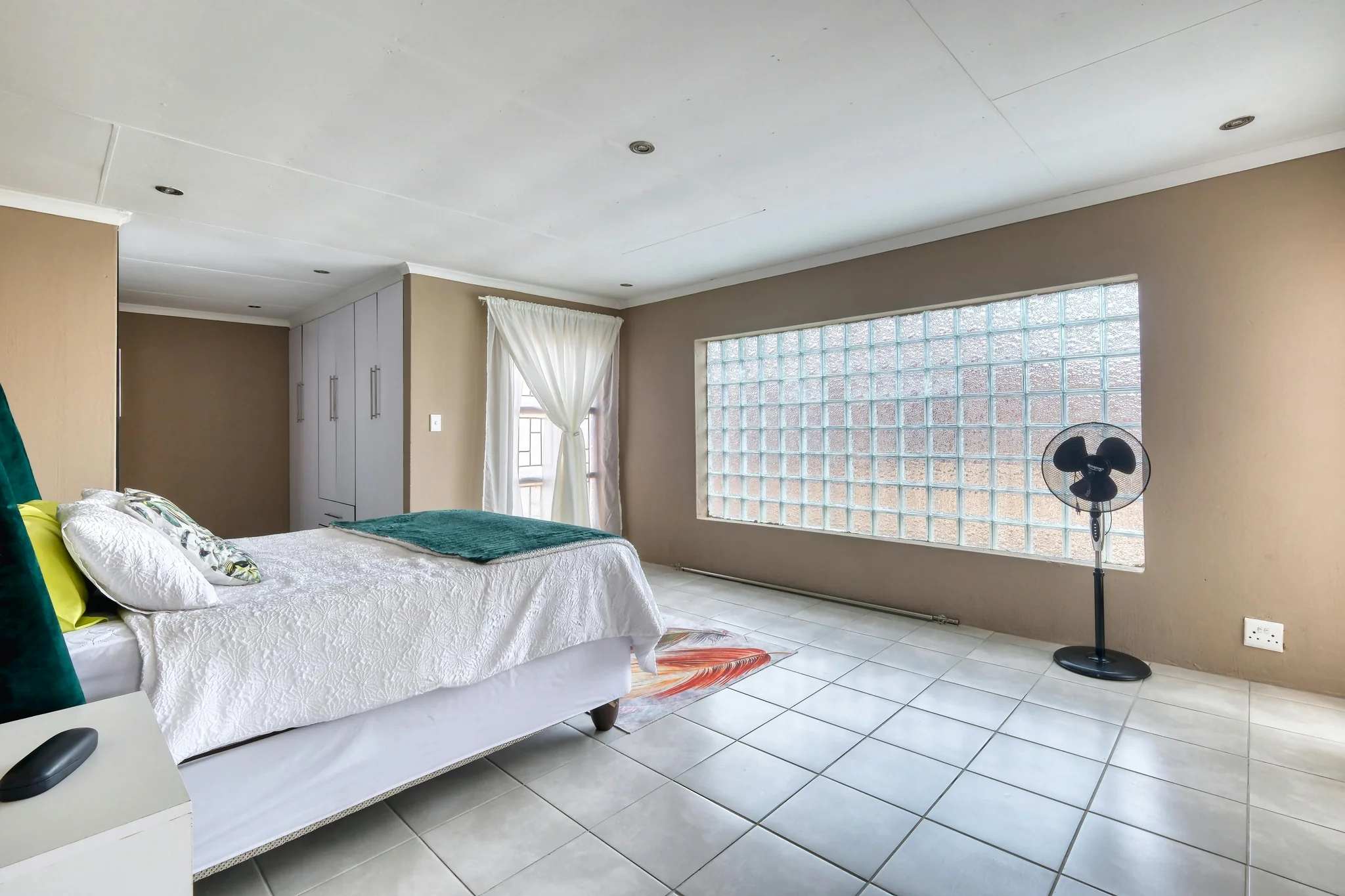 Topic Cluster Building